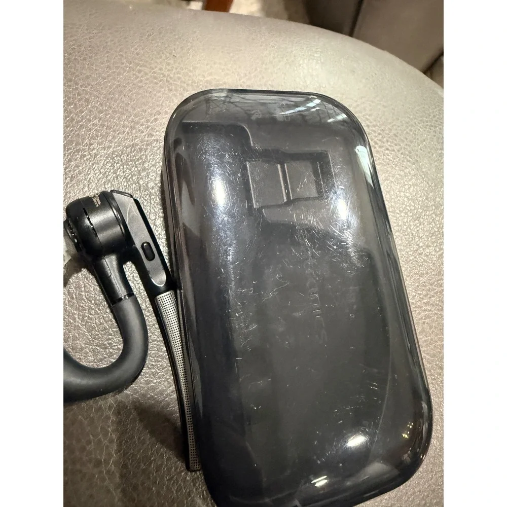 Plantronics Voyager Legend Bluetooth 2 Headset Bundle with Charging Case Black